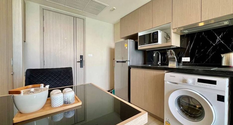 For sale 1 bed apartment in Pratumnak, Pattaya