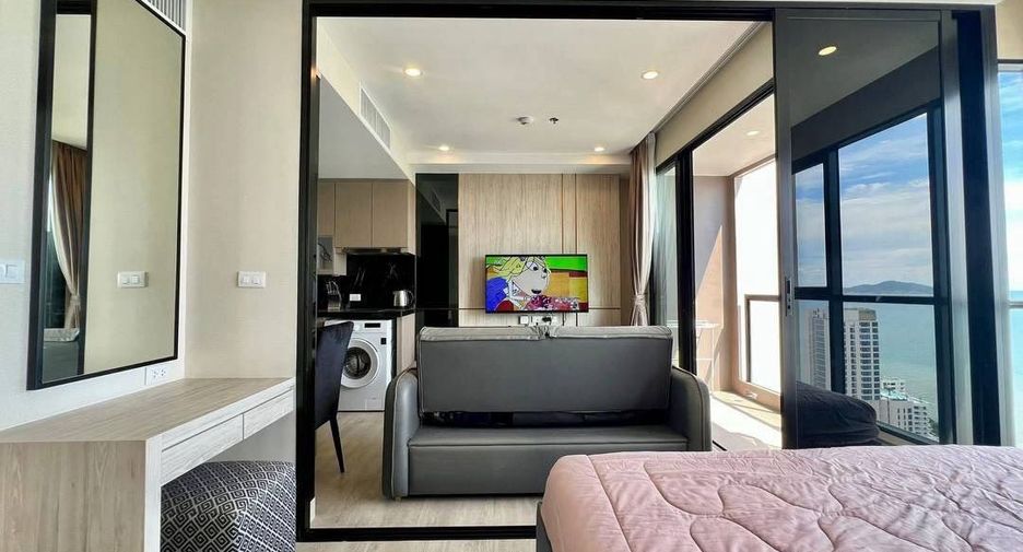 For sale 1 bed apartment in Pratumnak, Pattaya