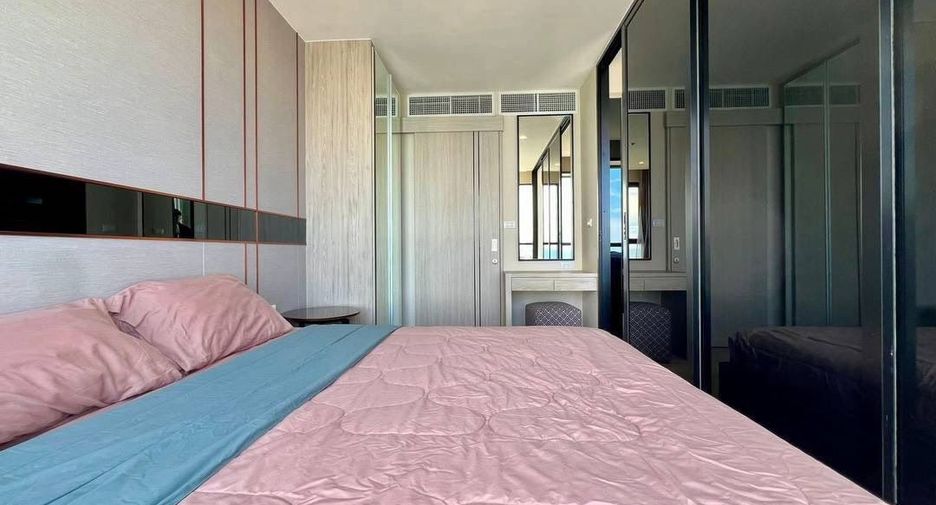 For sale 1 bed apartment in Pratumnak, Pattaya