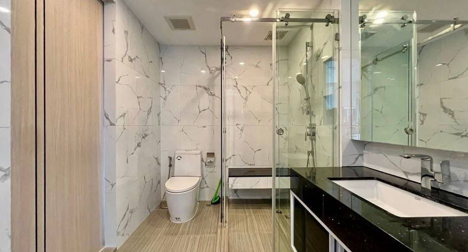 For sale 1 bed apartment in Pratumnak, Pattaya