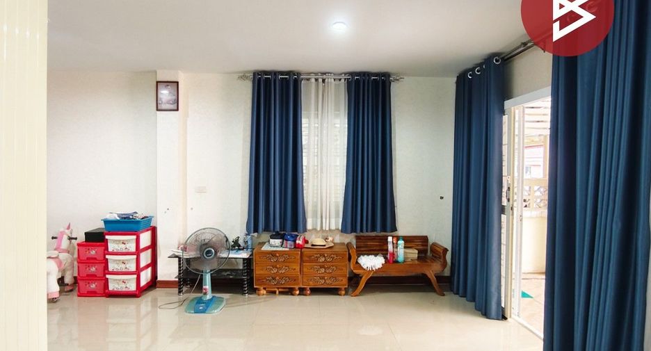 出售 4 卧室 独立屋 在 Nakhon Chai Si, Nakhon Pathom
