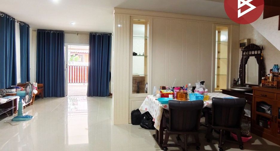 出售 4 卧室 独立屋 在 Nakhon Chai Si, Nakhon Pathom