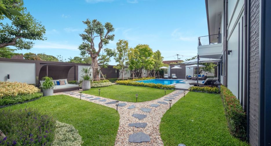 For sale 5 bedrooms house in Hang Dong, Chiang Mai
