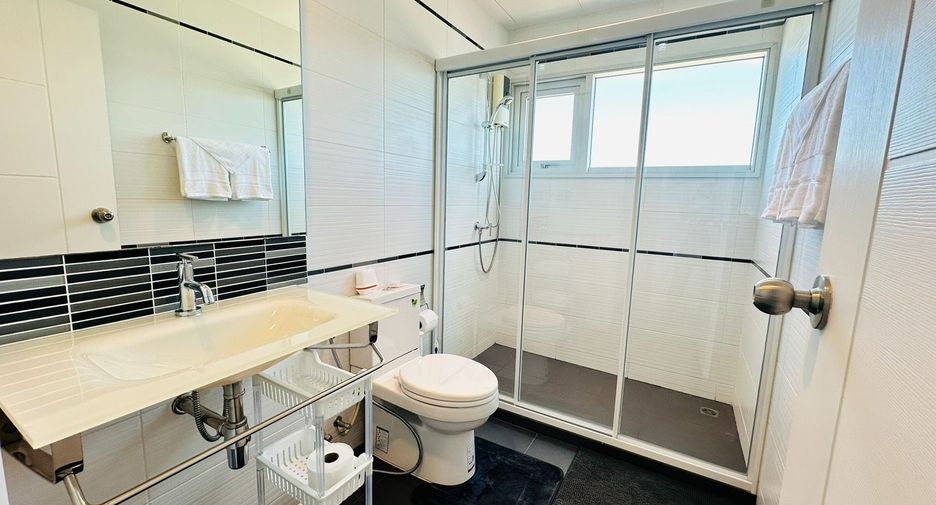 For rent and for sale 2 bedrooms condo in Central Pattaya, Pattaya