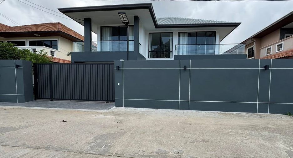 For sale 6 bedrooms villa in Jomtien, Pattaya