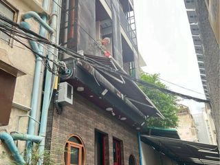 For rent 7 bedrooms retail Space in Samphanthawong, Bangkok