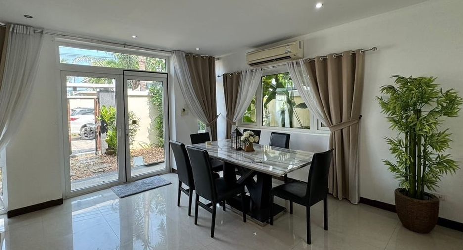 À vendre 4 chambres villa à Jomtien, Pattaya