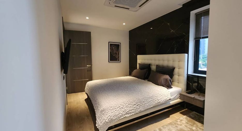 For sale 6 bedrooms villa in Pratumnak, Pattaya
