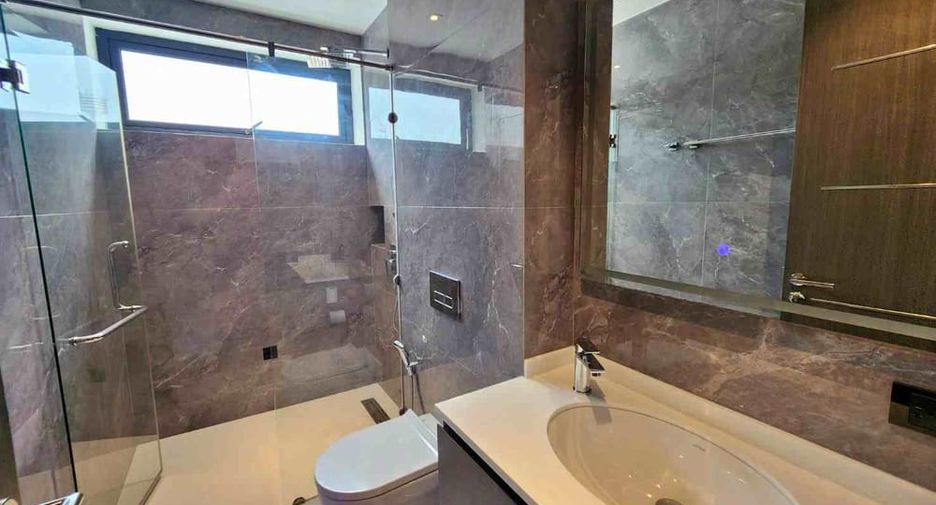For sale 6 bedrooms villa in Pratumnak, Pattaya