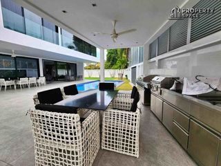 For sale 6 bedrooms villa in Bang Lamung, Chonburi