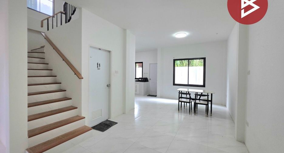 For sale 3 bedrooms house in Si Racha, Chonburi