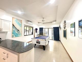 À louer 6 chambres villa à Bang Lamung, Chonburi