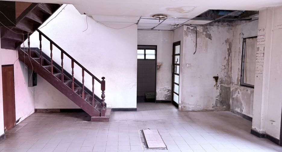 Casa en venta de 3 habitaciones en Bang Phli, Samut Prakan