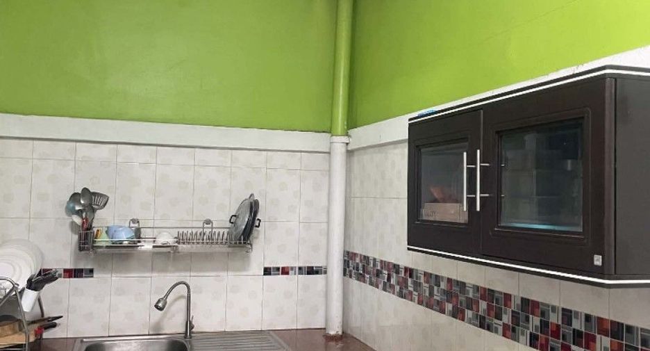 For sale 2 bedrooms townhouse in Phan Thong, Chonburi