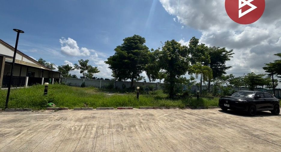 For sale 2 bedrooms townhouse in Phan Thong, Chonburi