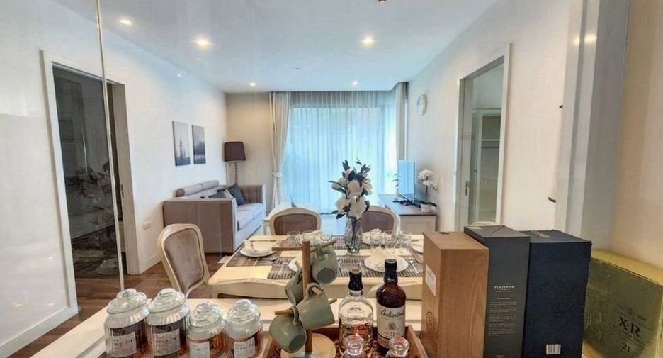 For rent and for sale 2 bedrooms condo in Phra Khanong, Bangkok