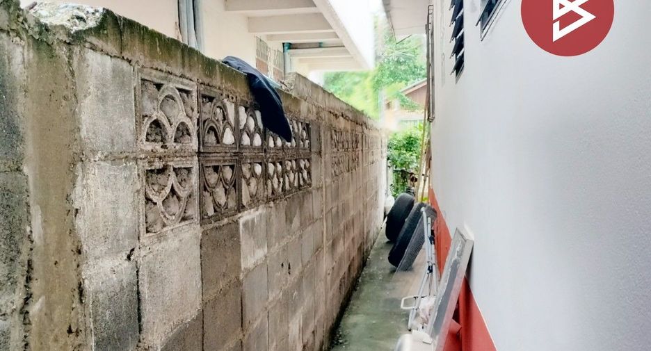 For sale 2 ベッドルーム house in Bang Kapi, Bangkok