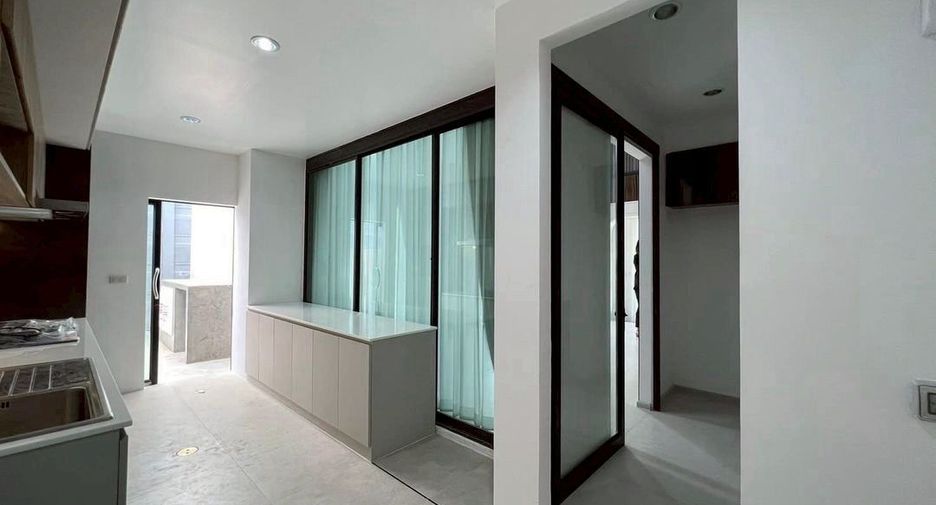 出售 3 卧室 独立屋 在 Suan Luang, 曼谷