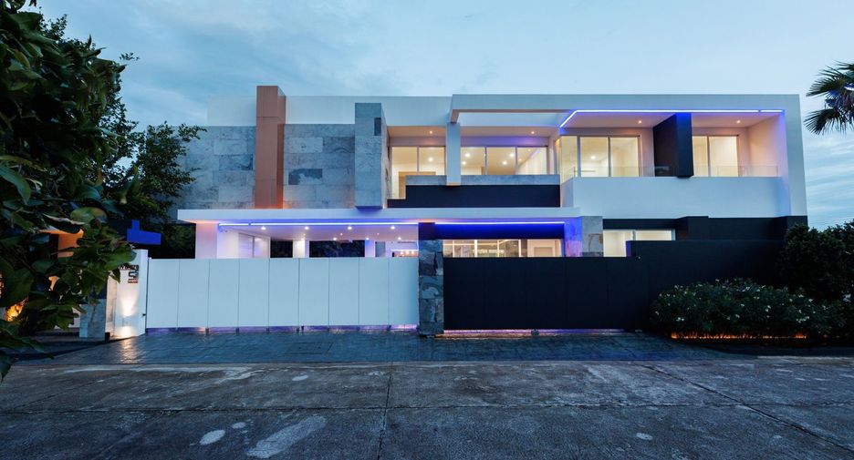 Haus zum Kauf mit 8 Zimmer in Khlong Luang, Pathum Thani