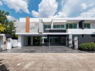 For sale 8 bedrooms house in Khlong Luang, Pathum Thani