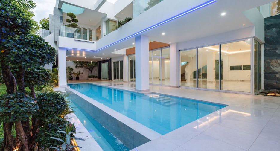 Haus zum Kauf mit 8 Zimmer in Khlong Luang, Pathum Thani
