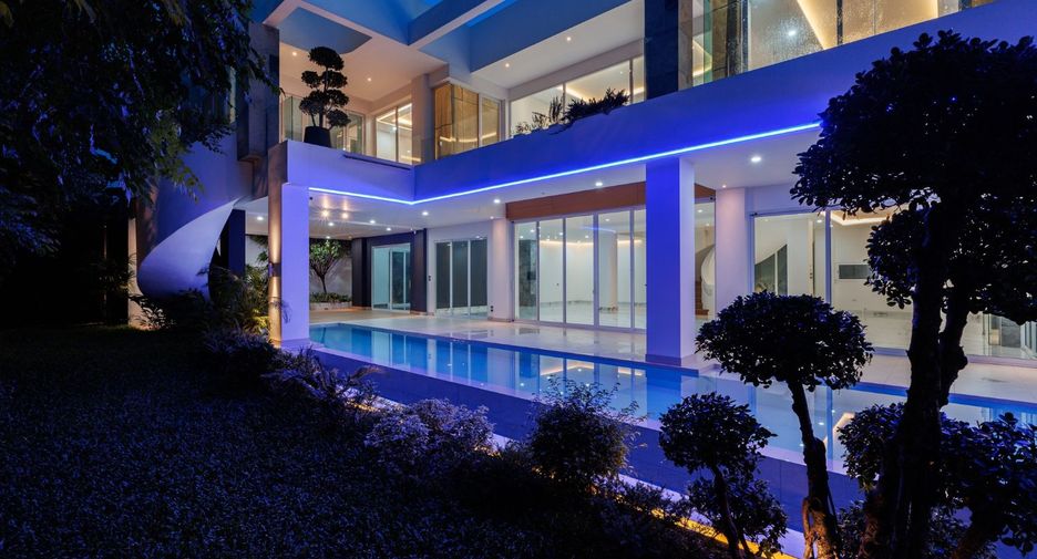 Haus zum Kauf mit 8 Zimmer in Khlong Luang, Pathum Thani