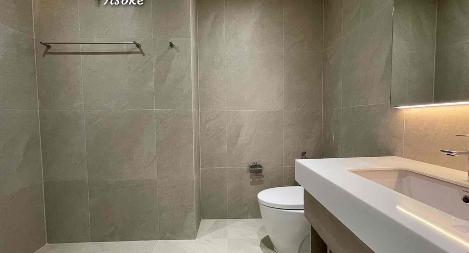 Apartamento en alquiler de 3 habitaciones en Khlong Toei, Bangkok