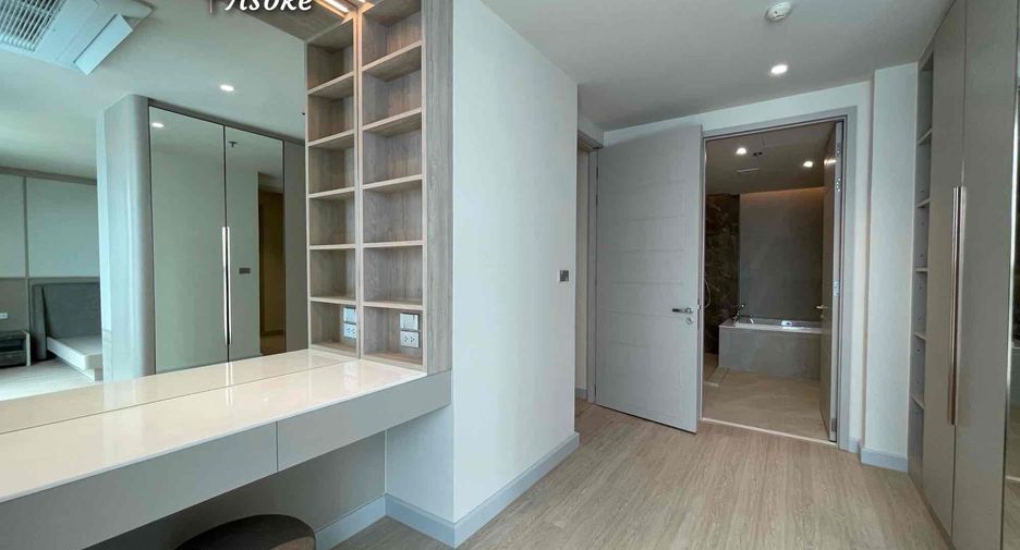 Apartamento en alquiler de 3 habitaciones en Khlong Toei, Bangkok