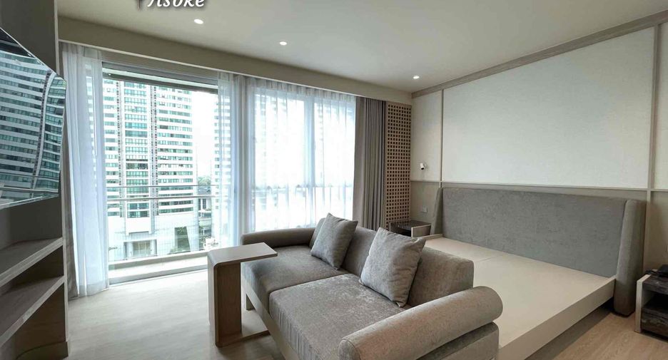 Apartamento en alquiler de 3 habitaciones en Khlong Toei, Bangkok