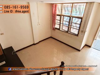 Casa adosada en venta de 4 habitaciones en Phra Khanong, Bangkok