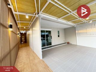 For sale 3 bedrooms townhouse in Mueang Chon Buri, Chonburi