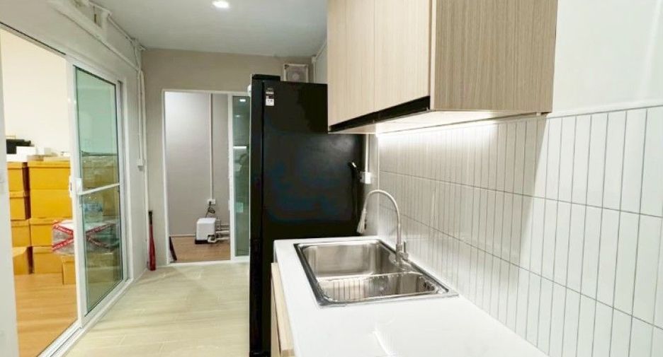 For sale 3 ベッドルーム townhouse in Mueang Chon Buri, Chonburi