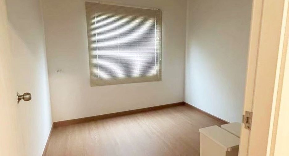 For sale 3 ベッドルーム townhouse in Mueang Chon Buri, Chonburi