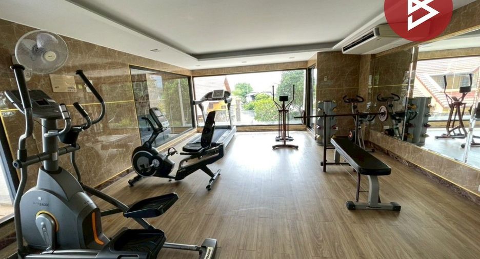 For sale 1 bed condo in Si Racha, Chonburi