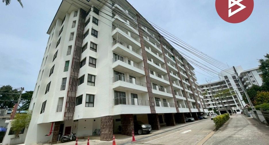 For sale 1 bed condo in Si Racha, Chonburi