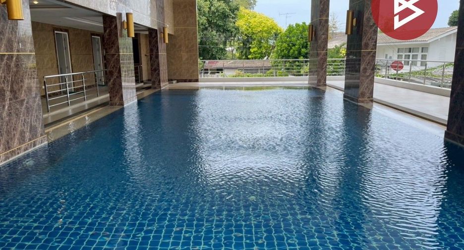 For sale 1 bed condo in Si Racha, Chonburi