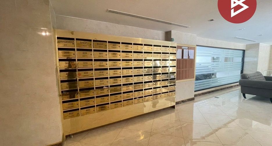 For sale 1 bed condo in Si Racha, Chonburi