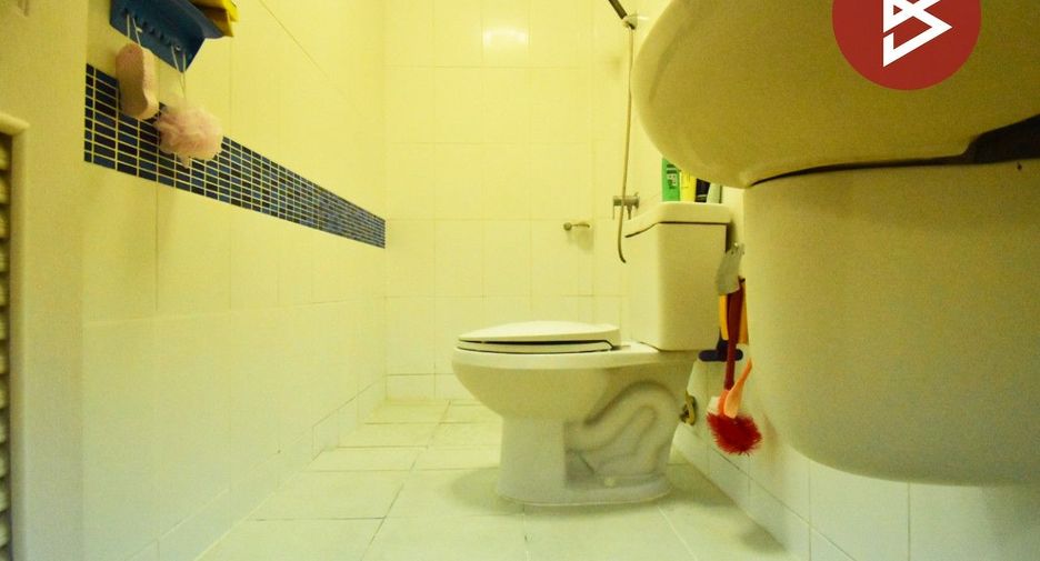 Casa adosada en venta de 3 habitaciones en Don Mueang, Bangkok