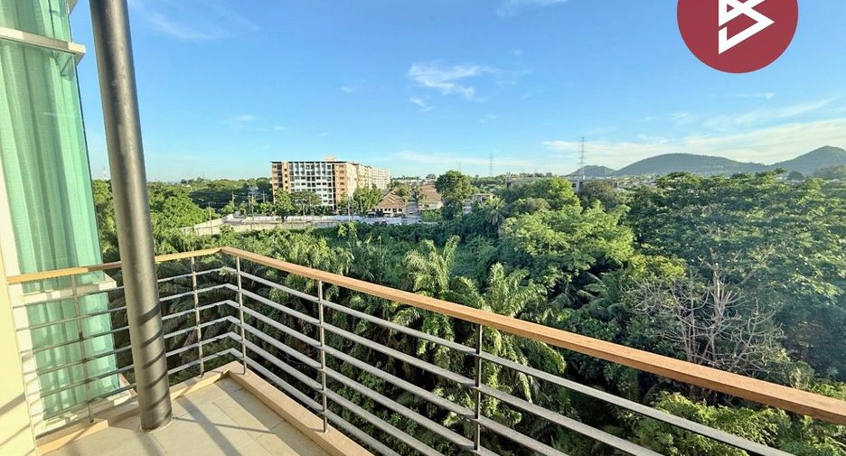 For sale 1 bed condo in Si Racha, Chonburi