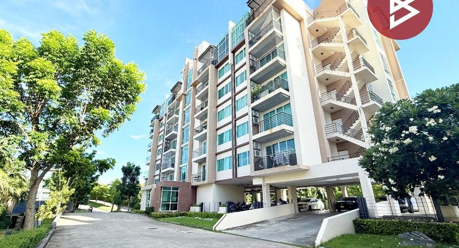 For sale 1 bed condo in Si Racha, Chonburi