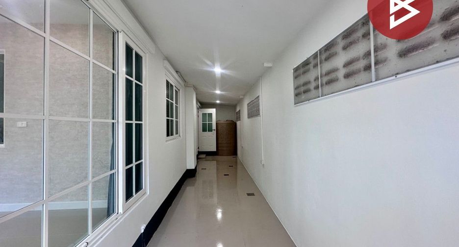 Casa en venta de 4 habitaciones en Mueang Chon Buri, Chonburi