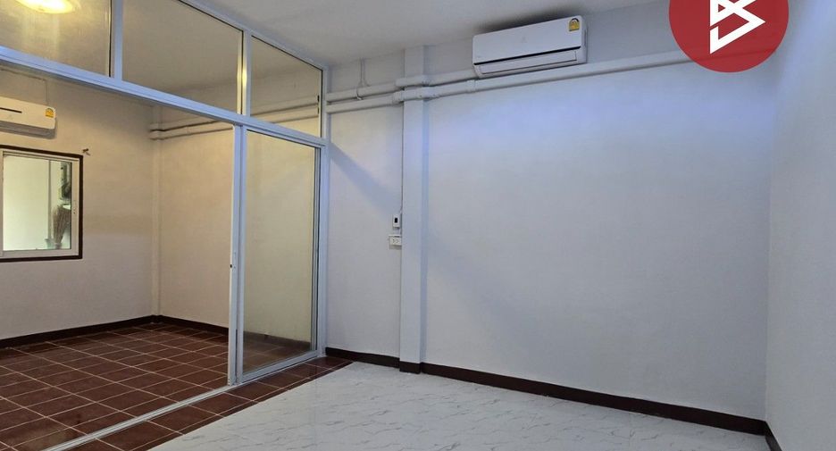 À vendre 1 chambre maison de ville à Mueang Samut Prakan, Samut Prakan