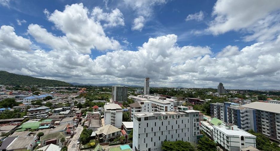 出售 1 卧室 公寓 在 Si Racha, Chon Buri