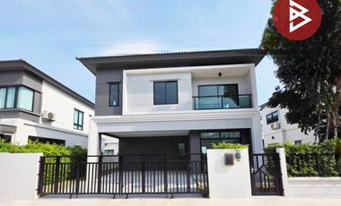 Haus zum Kauf mit 3 Zimmer in Khlong Sam Wa, Bangkok