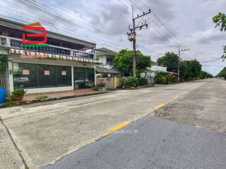 Casa en alquiler y en venta de 3 habitaciones en Thanyaburi, Pathum Thani