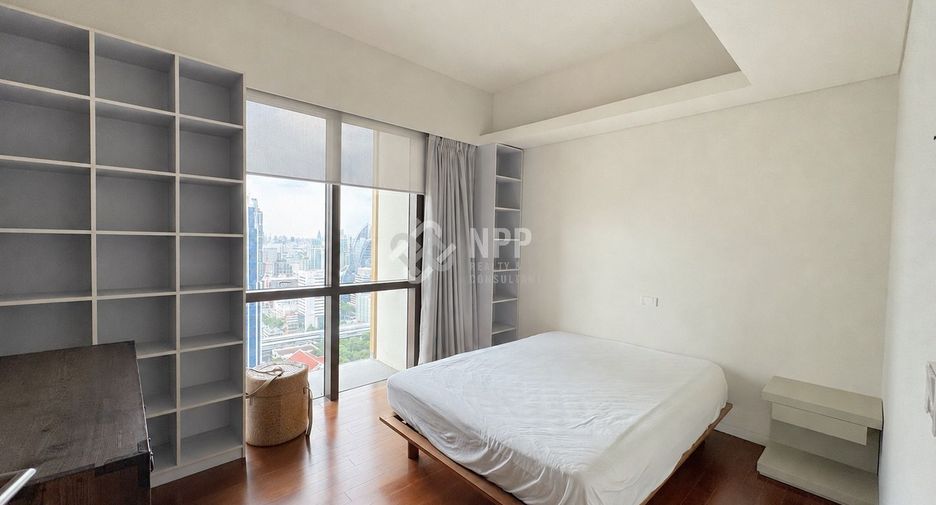 À louer 2 chambres condo à Pathum Wan, Bangkok