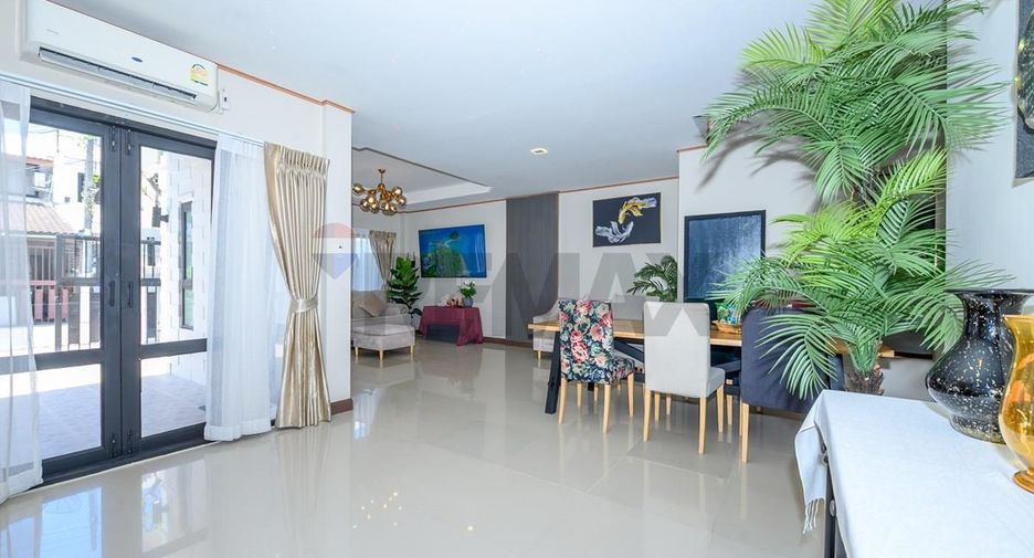 À vendre 3 chambres maison de ville à Ko Samui, Surat Thani