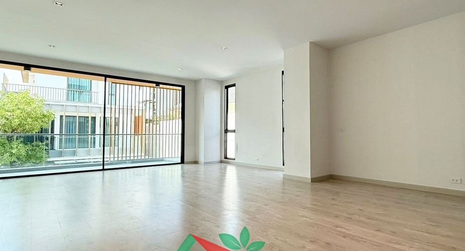 Casa en venta de 3 habitaciones en Prawet, Bangkok