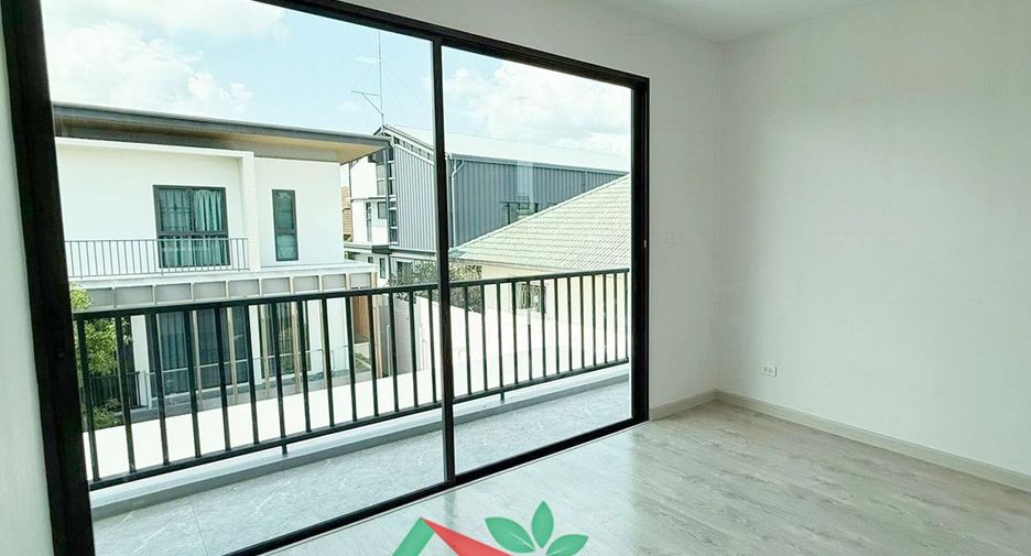 Casa en venta de 3 habitaciones en Prawet, Bangkok