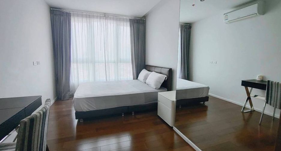 À louer 2 chambres condo à Watthana, Bangkok